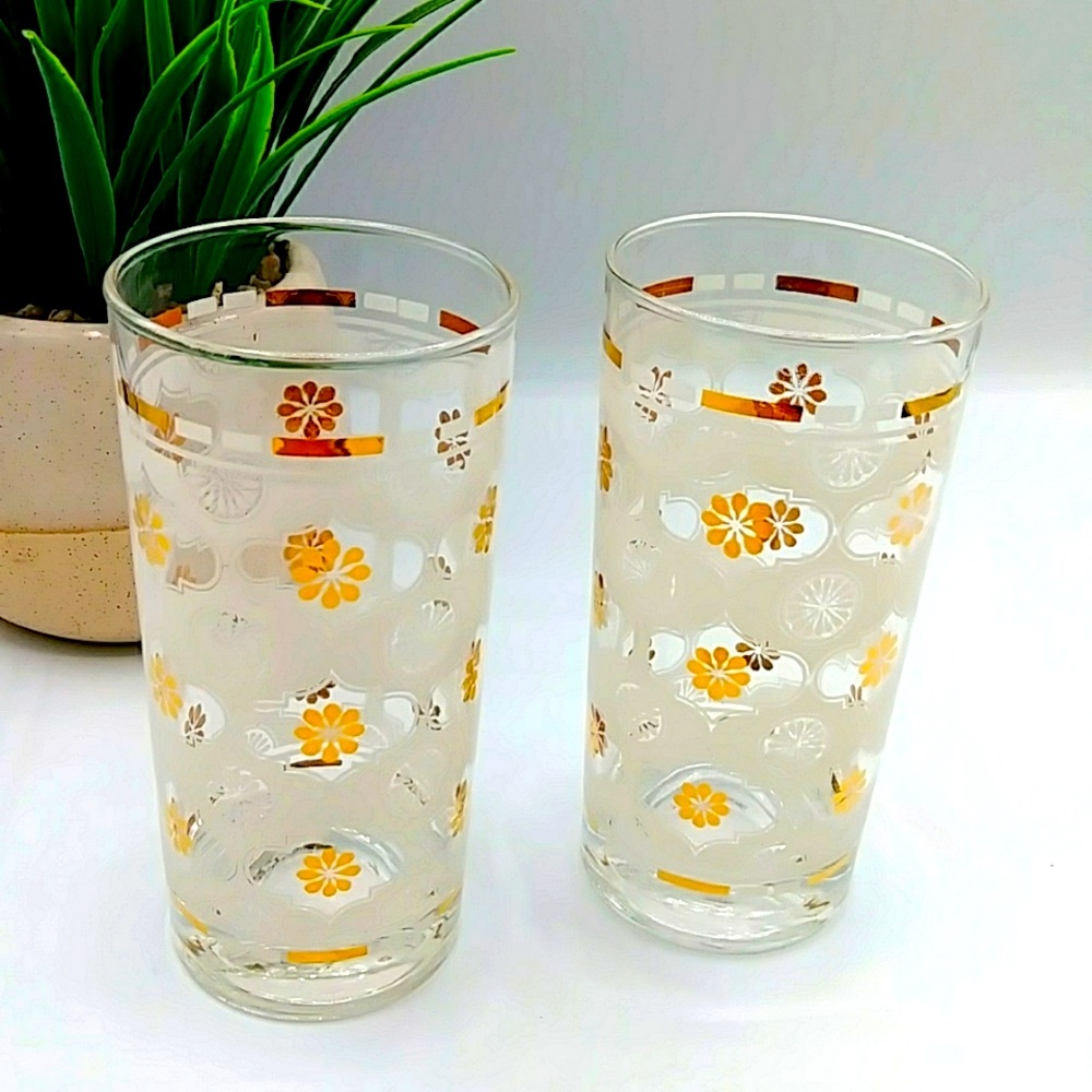 🌞HP! 2 MCM Gold & White embossed High Ball Drinking Glasses